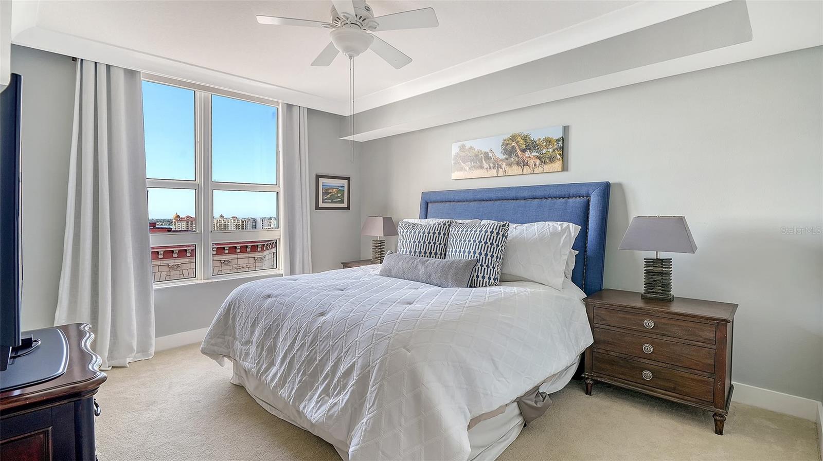 Image 18 of 78 For 1350 Main Street 1208