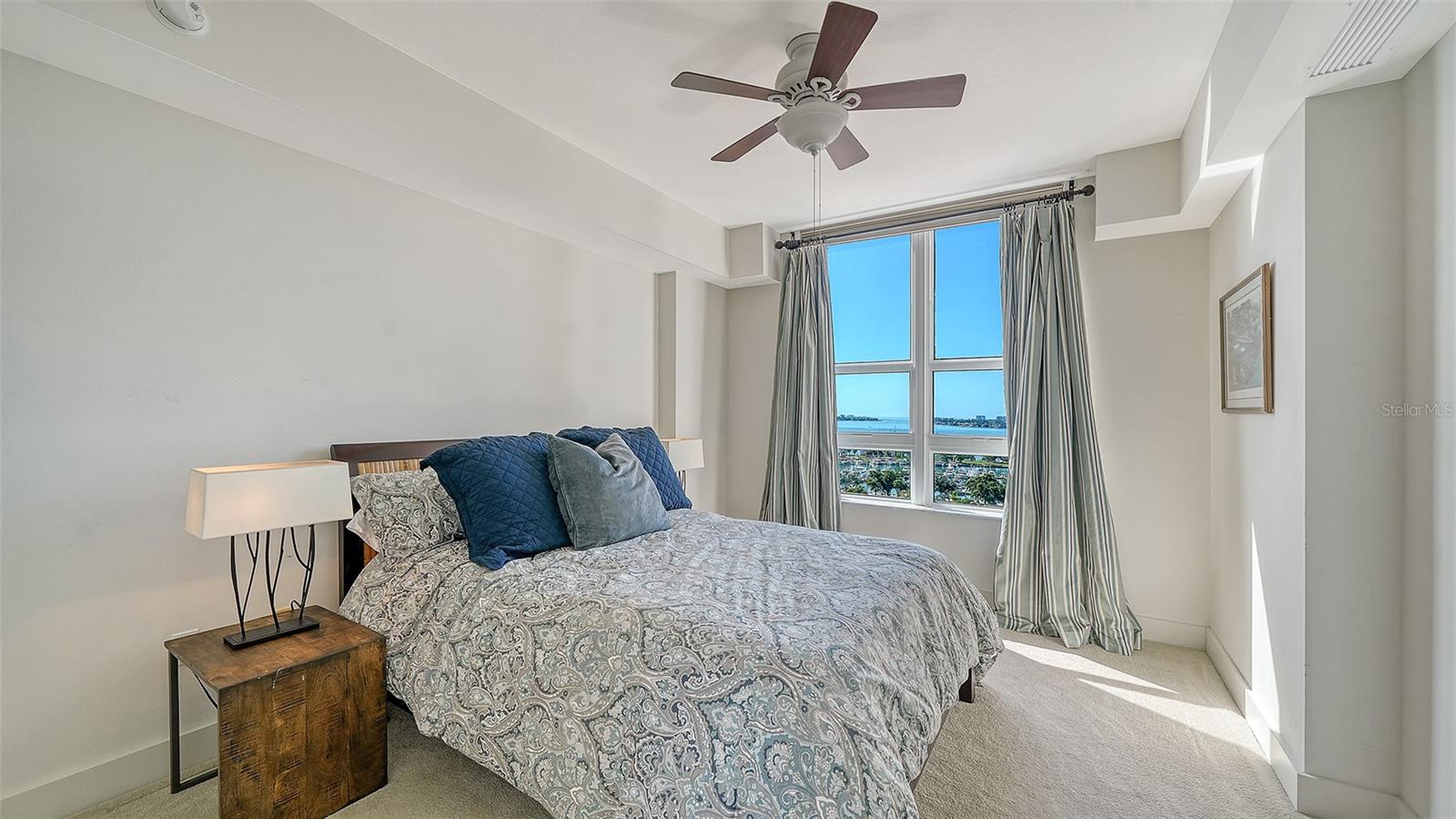 Image 25 of 78 For 1350 Main Street 1208