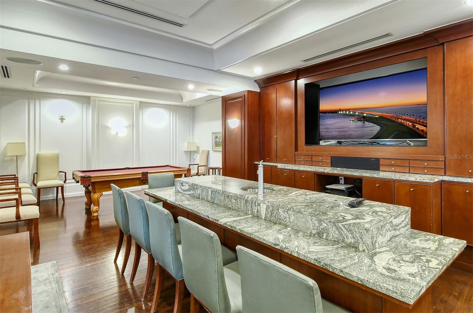 Image 40 of 78 For 1350 Main Street 1208