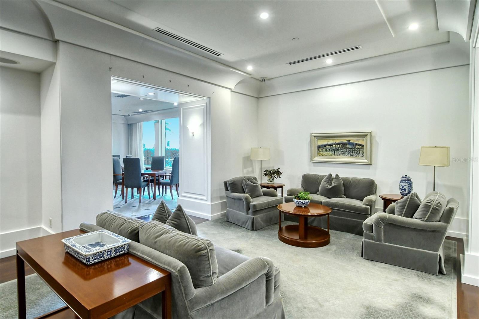 Image 42 of 78 For 1350 Main Street 1208