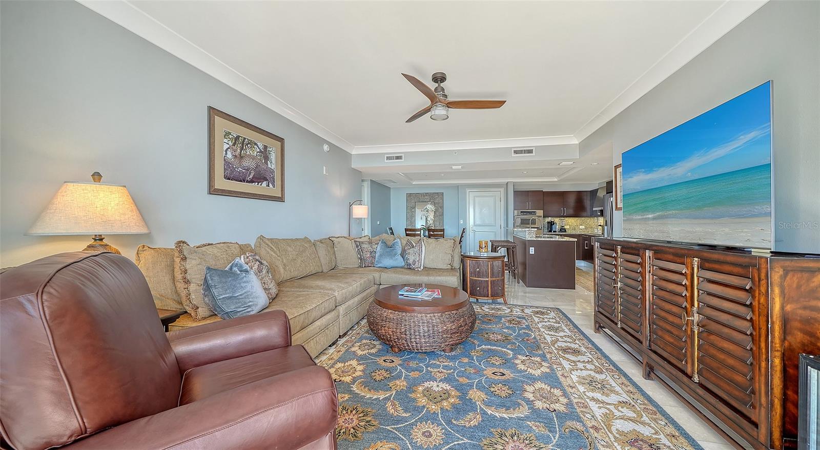 Image 9 of 78 For 1350 Main Street 1208