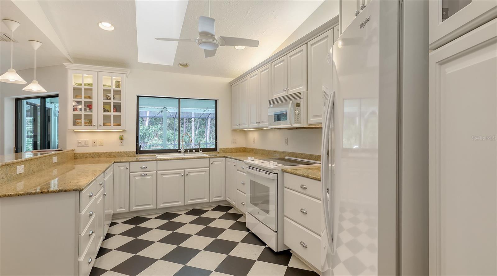 Image 17 of 76 For 7604 Weeping Willow Circle