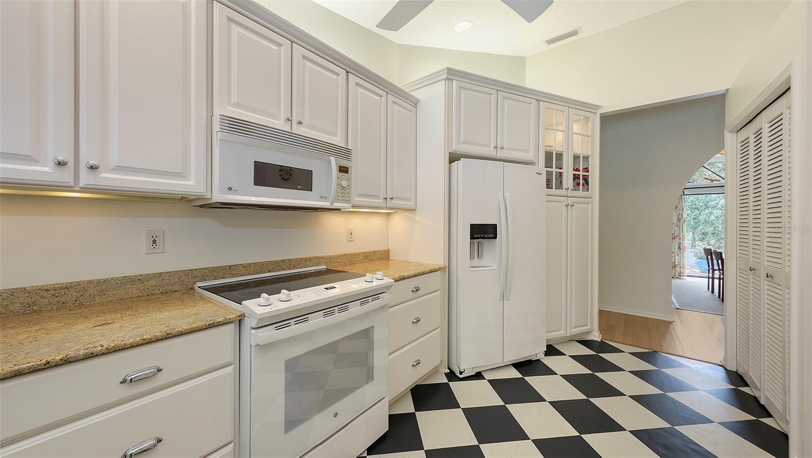 Image 20 of 76 For 7604 Weeping Willow Circle