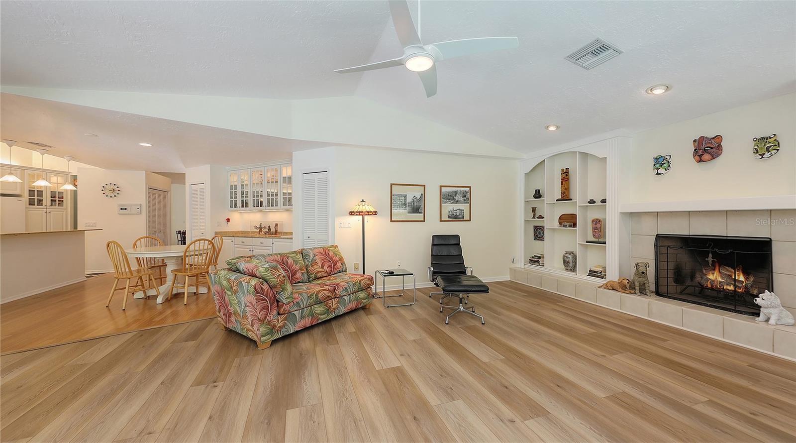 Image 28 of 76 For 7604 Weeping Willow Circle