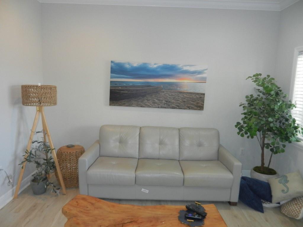 Image 11 of 58 For 6732 Sarasea Circle 104c