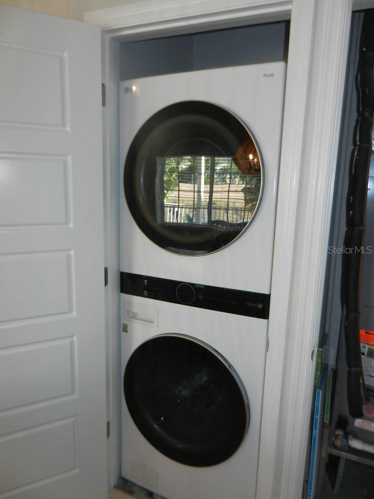 Image 26 of 58 For 6732 Sarasea Circle 104c