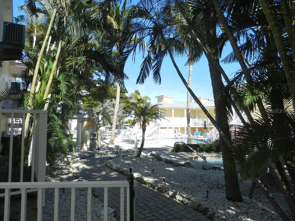 Image 32 of 58 For 6732 Sarasea Circle 104c