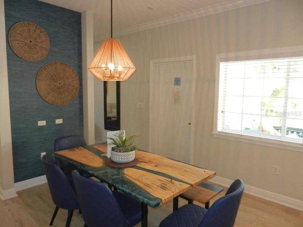 Image 8 of 58 For 6732 Sarasea Circle 104c