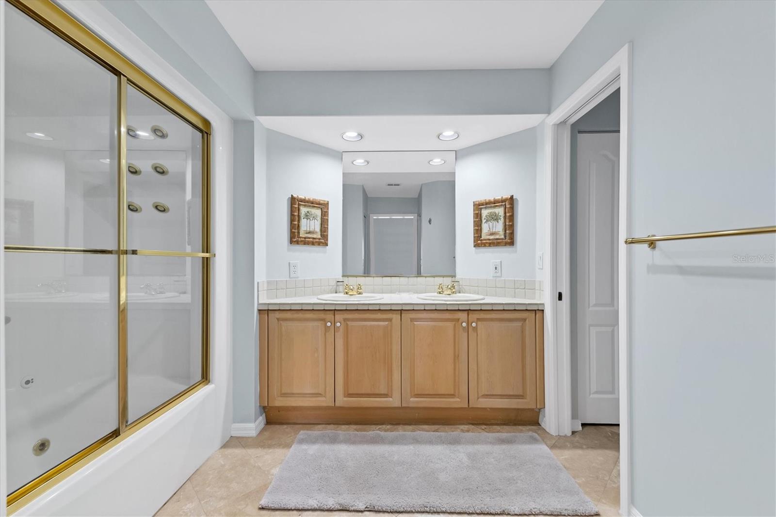 Image 17 of 26 For 3605 54th Drive W 204