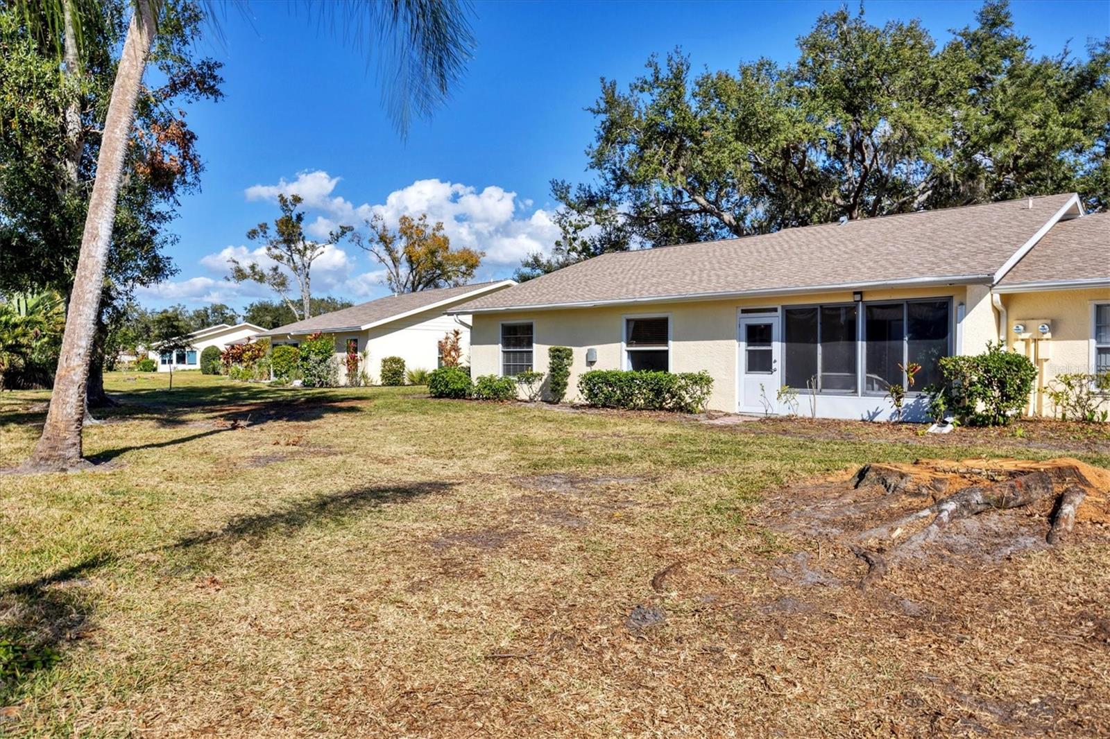 Image 22 of 26 For 4184 Oakhurst Circle W 3154