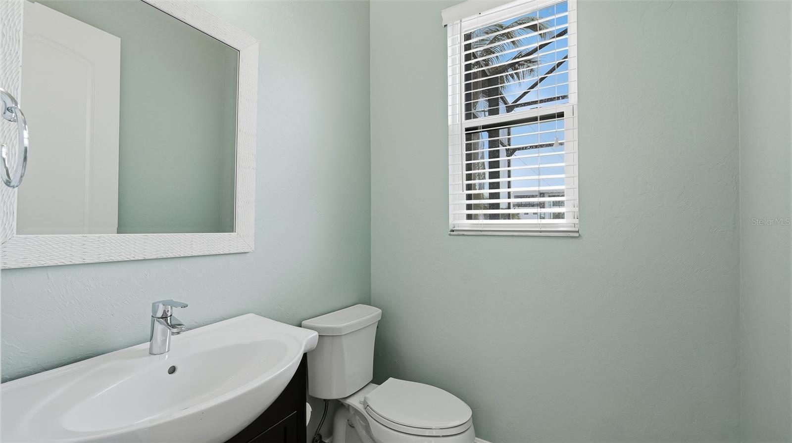 Image 13 of 61 For 5238 Title Row Drive