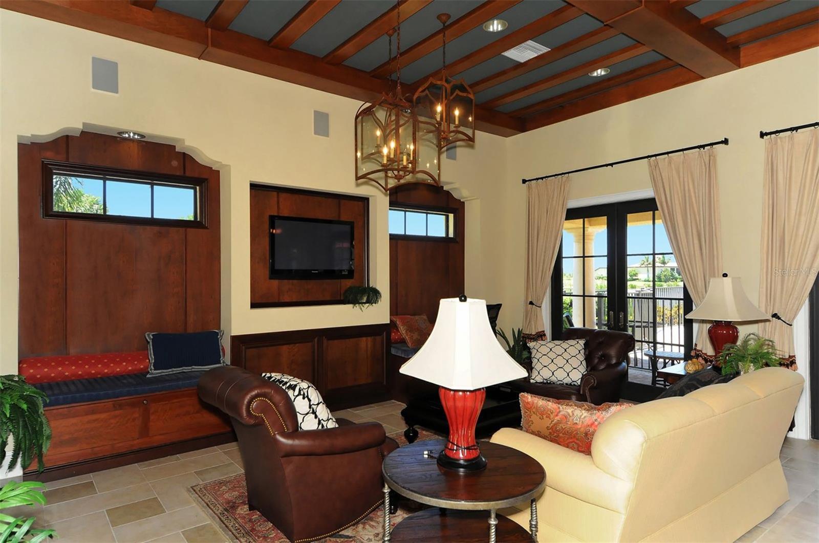 Image 41 of 61 For 5238 Title Row Drive