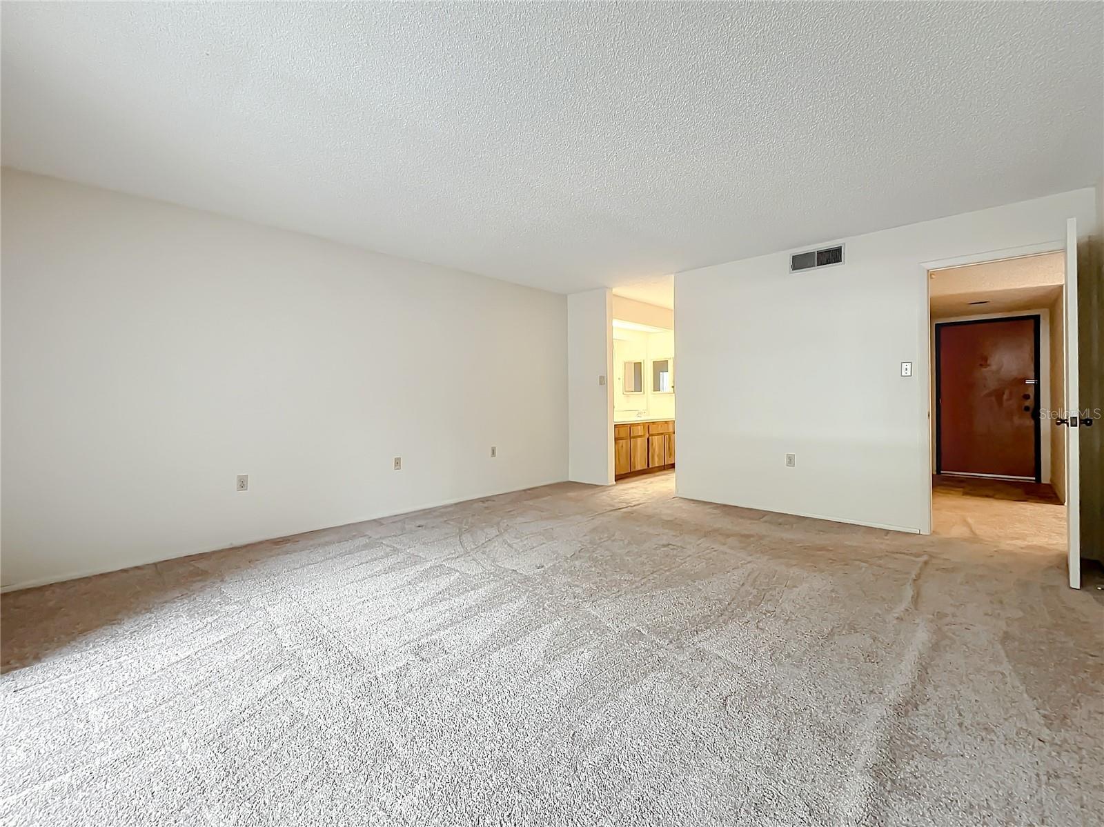 Image 22 of 64 For 2587 Countryside Boulevard 6111