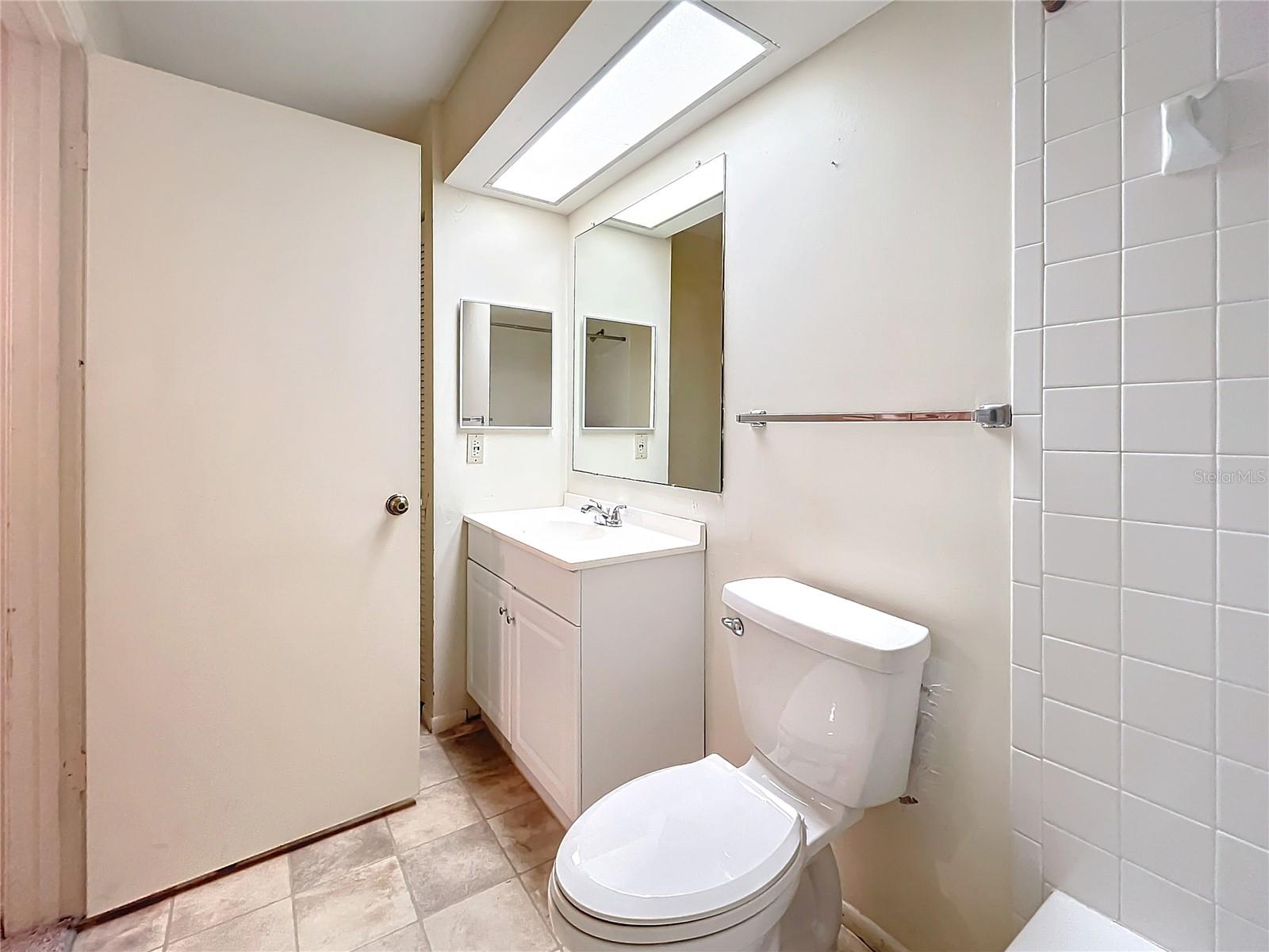 Image 33 of 64 For 2587 Countryside Boulevard 6111