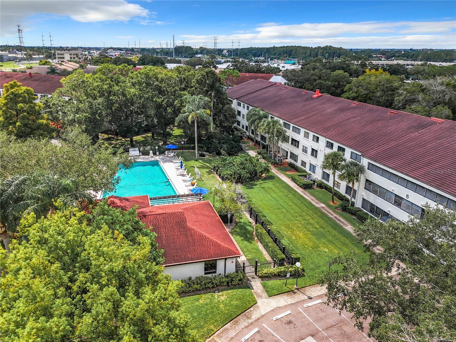 Image 42 of 64 For 2587 Countryside Boulevard 6111