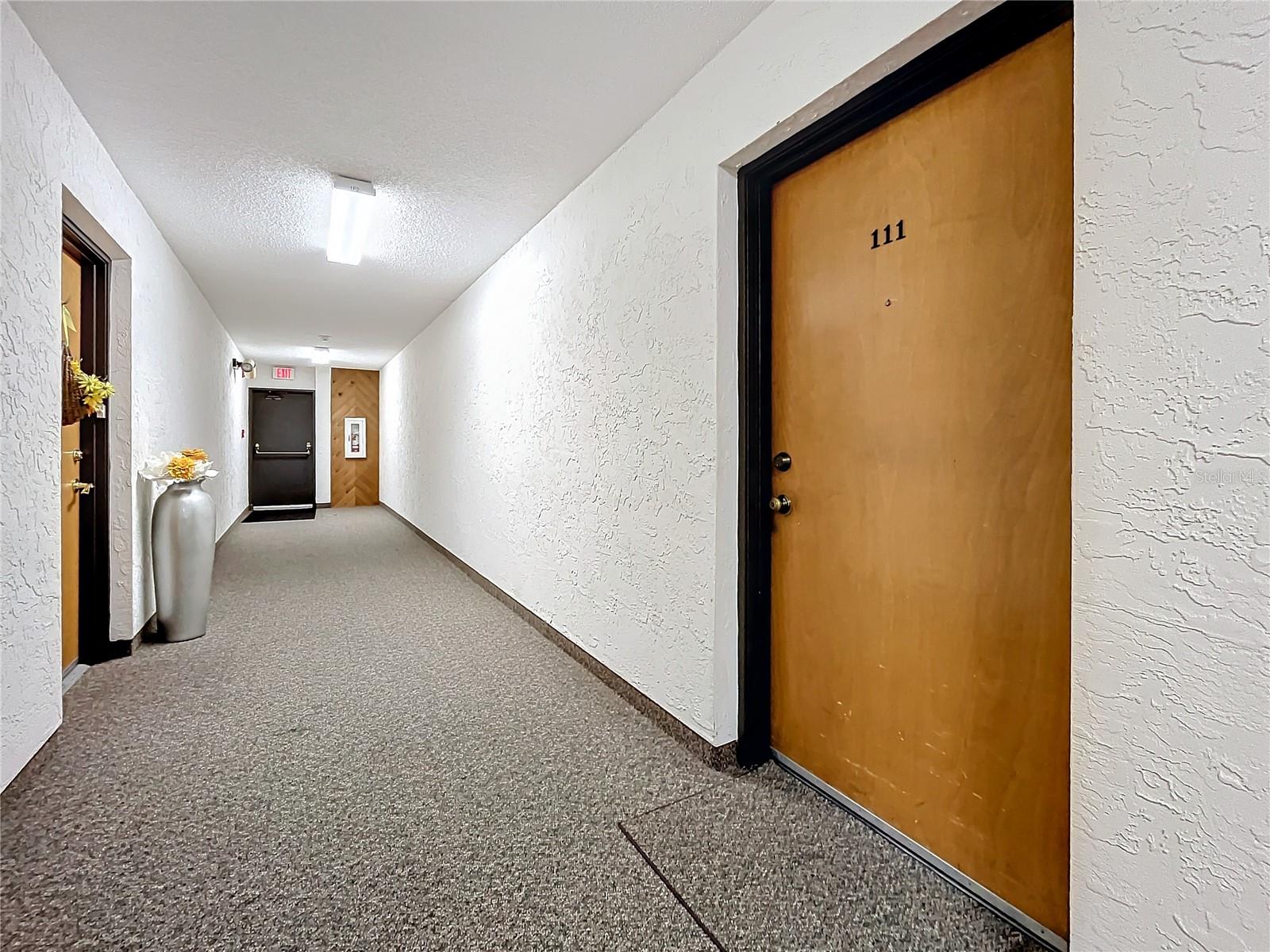 Image 5 of 64 For 2587 Countryside Boulevard 6111