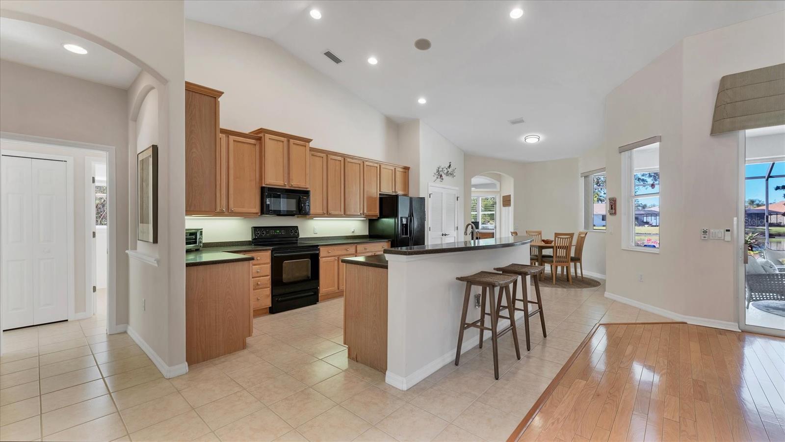 Image 10 of 46 For 13920 Wood Duck Circle