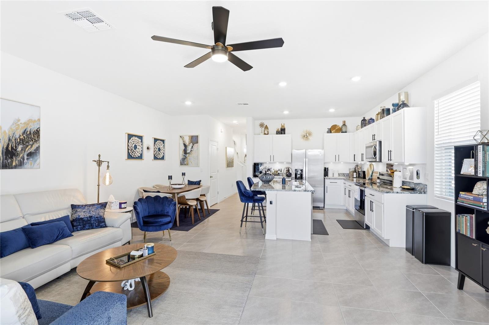 Image 12 of 39 For 3907 Goldheart Boulevard