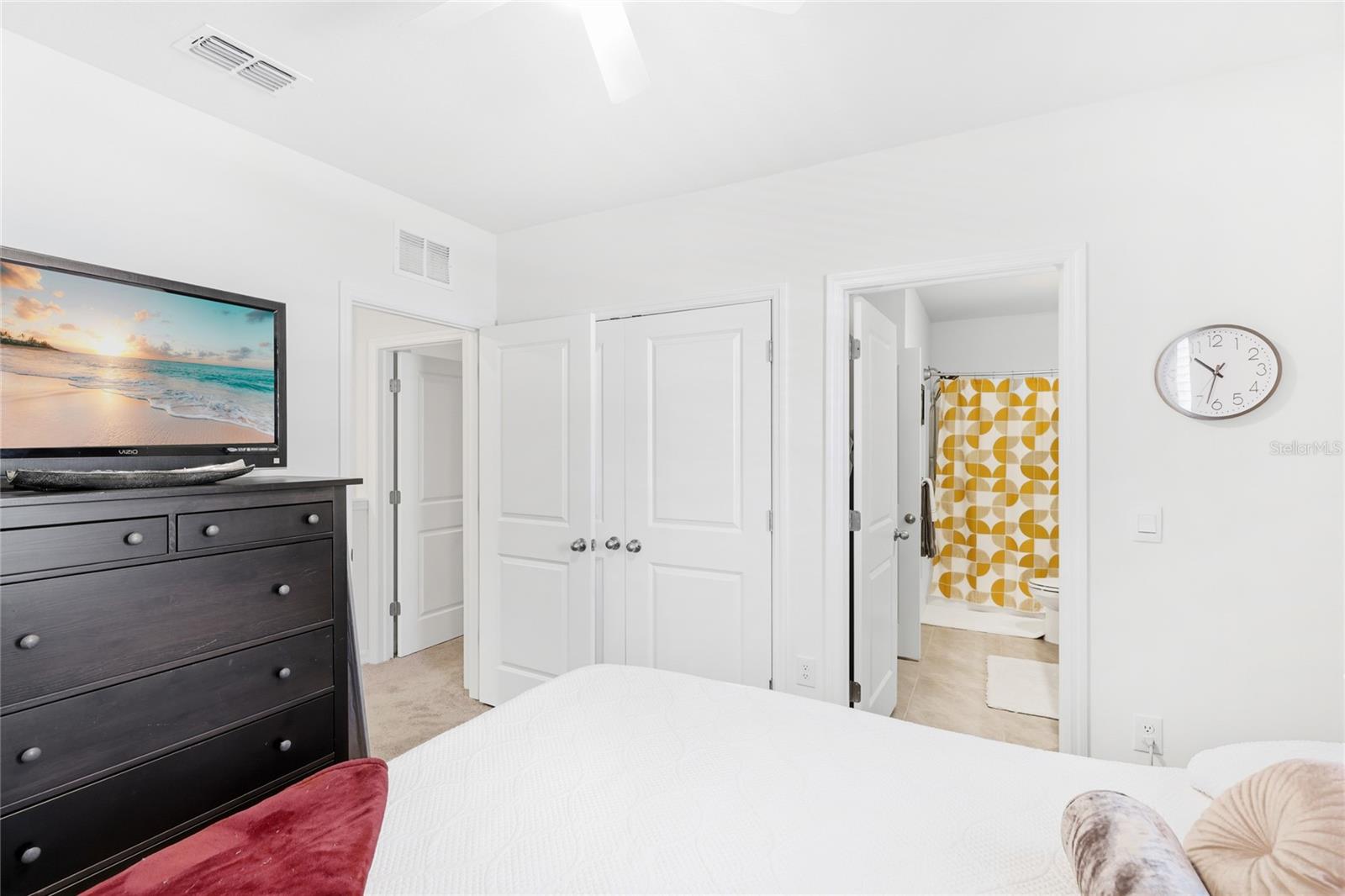 Image 21 of 39 For 3907 Goldheart Boulevard