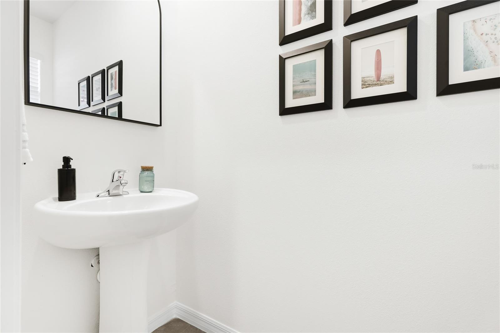 Image 24 of 39 For 3907 Goldheart Boulevard