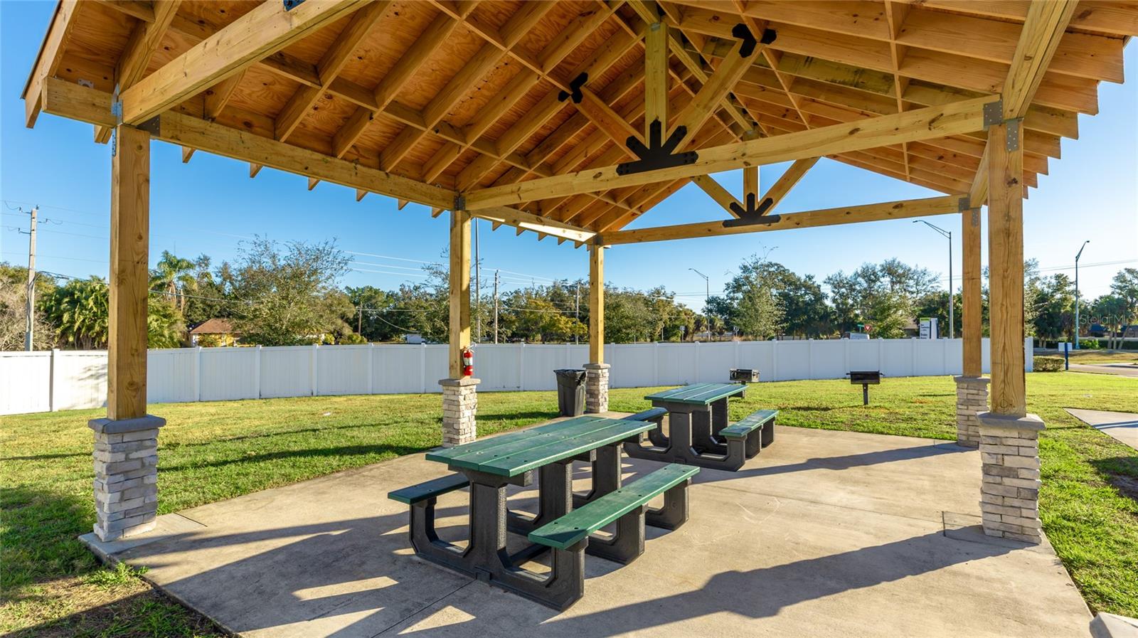 Image 33 of 39 For 3907 Goldheart Boulevard