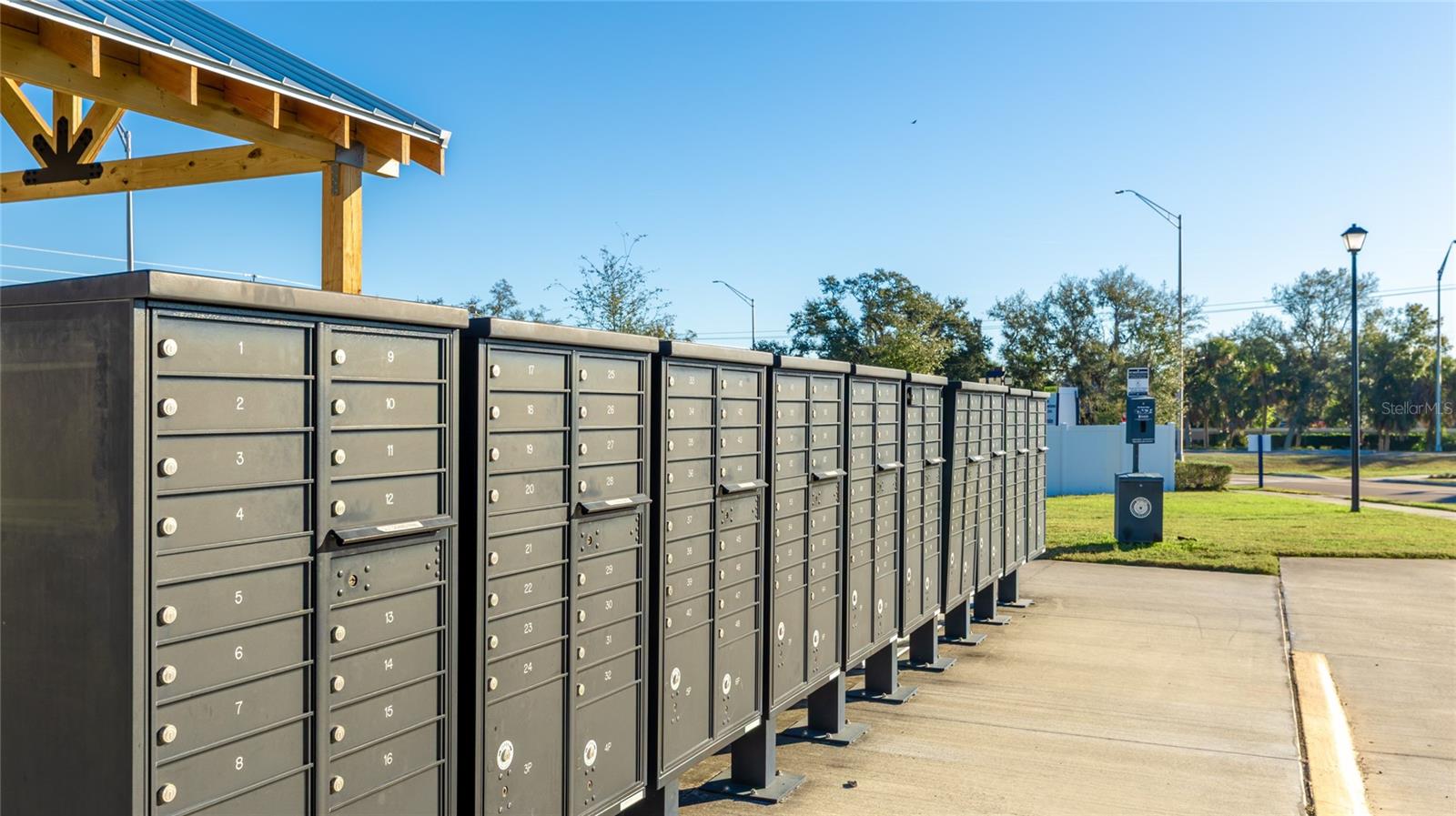 Image 35 of 39 For 3907 Goldheart Boulevard