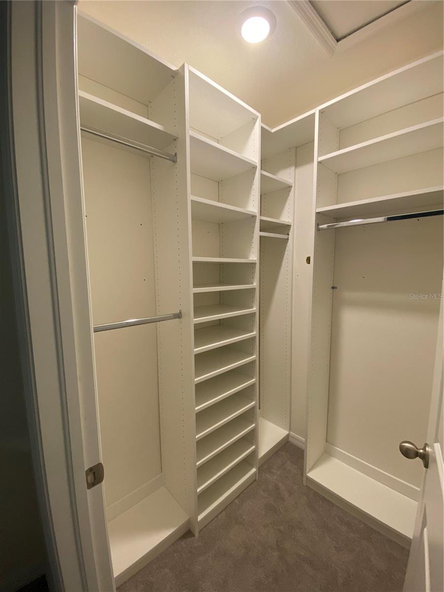 Image 38 of 39 For 3907 Goldheart Boulevard