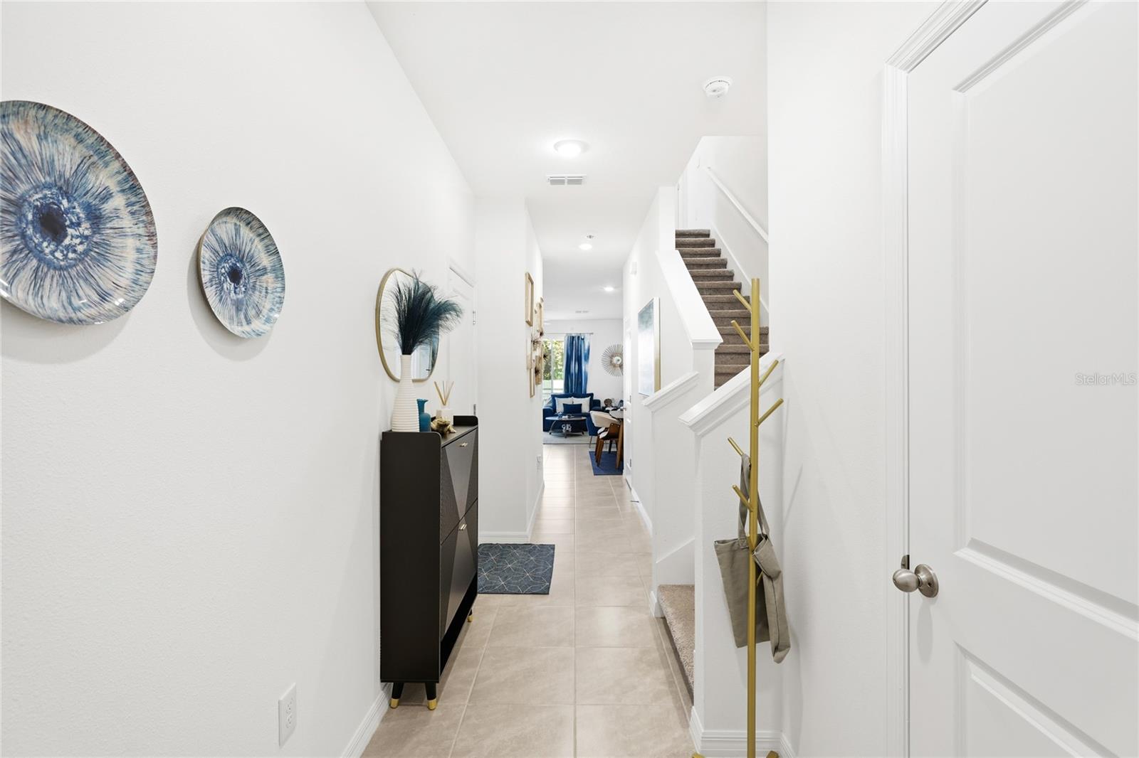 Image 4 of 39 For 3907 Goldheart Boulevard