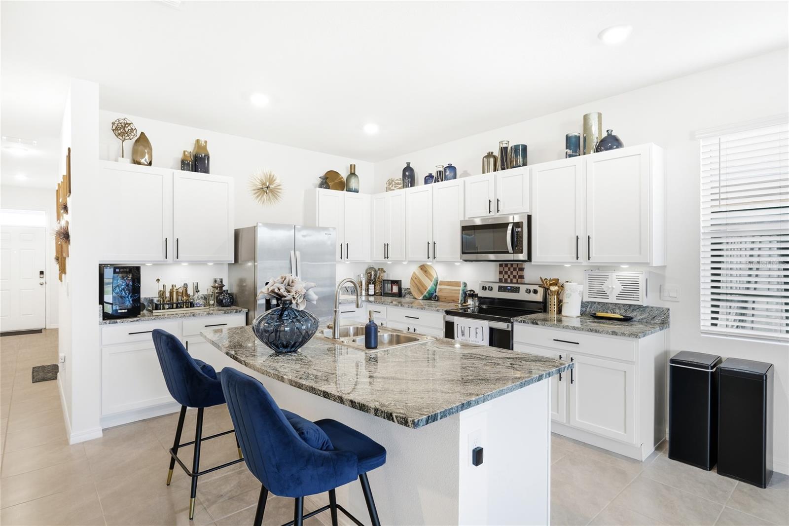 Image 6 of 39 For 3907 Goldheart Boulevard