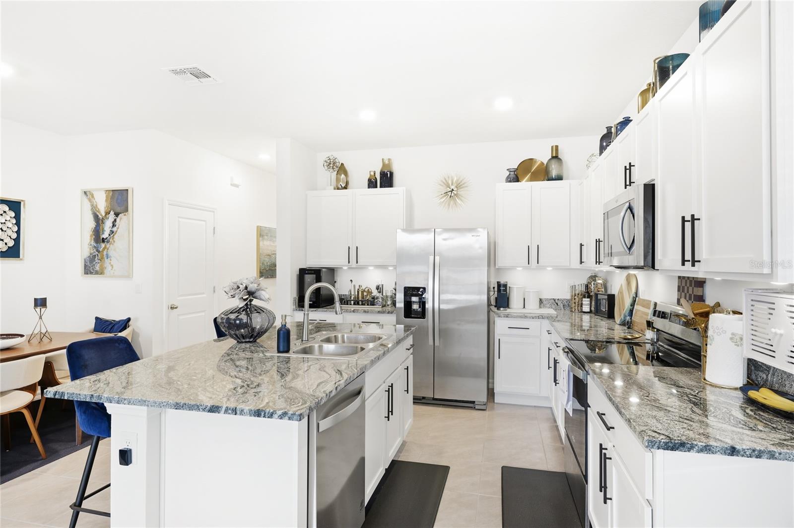 Image 7 of 39 For 3907 Goldheart Boulevard