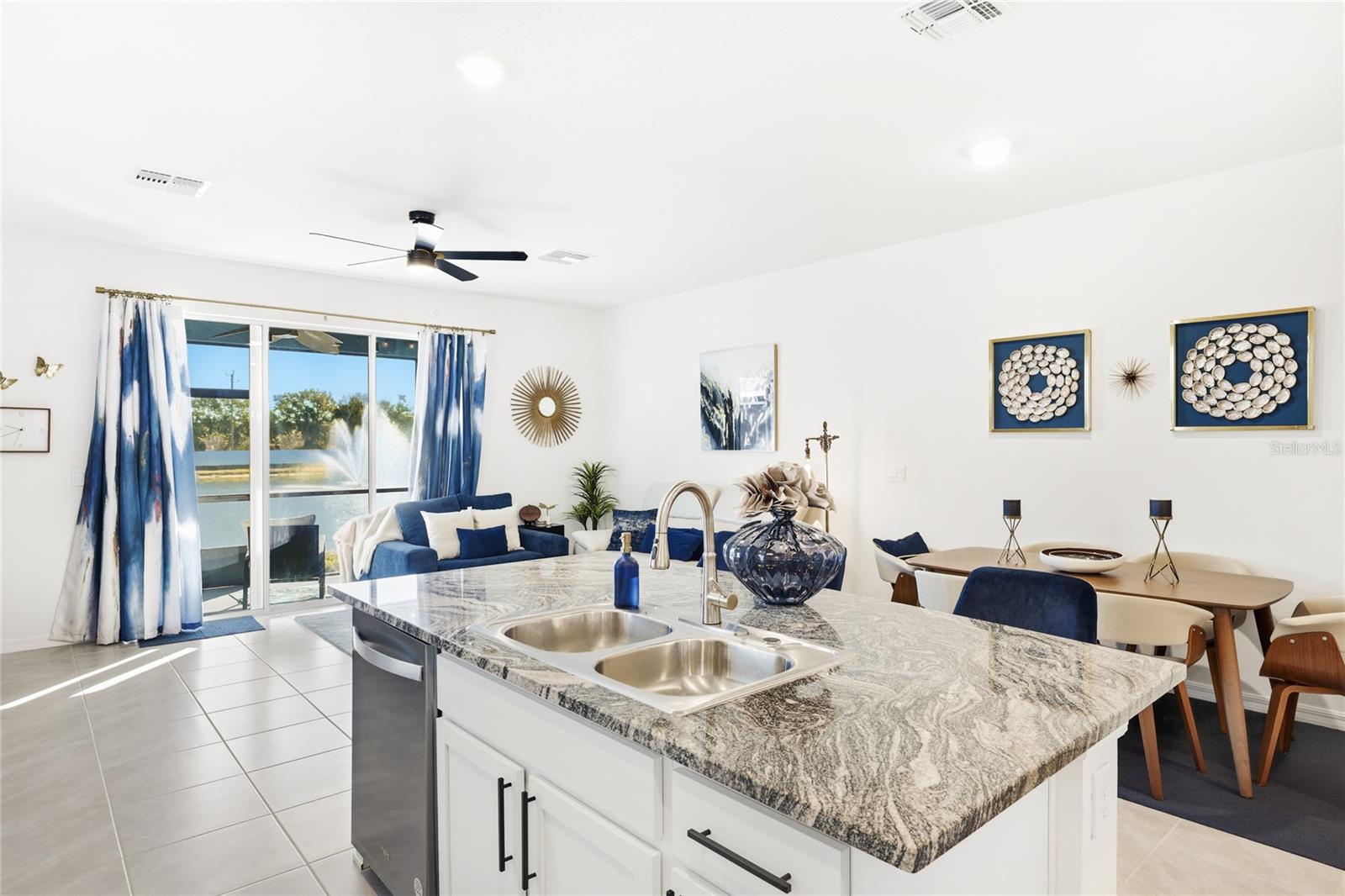 Image 8 of 39 For 3907 Goldheart Boulevard