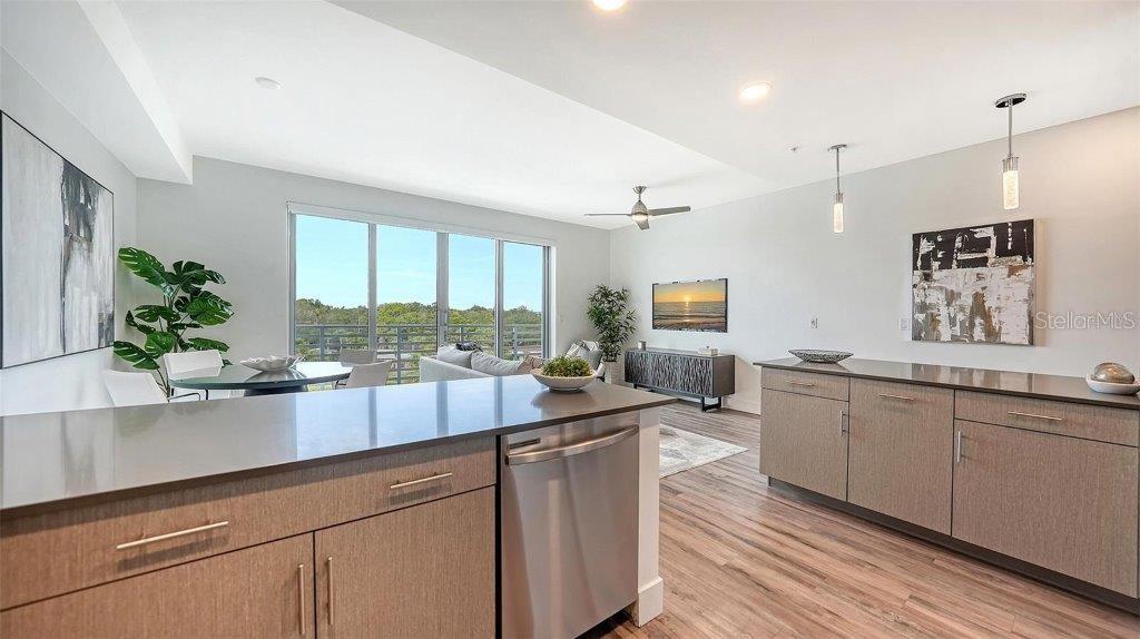 Image 11 of 44 For 1709 Tamiami Trail 502