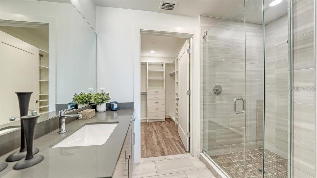 Image 17 of 44 For 1709 Tamiami Trail 502