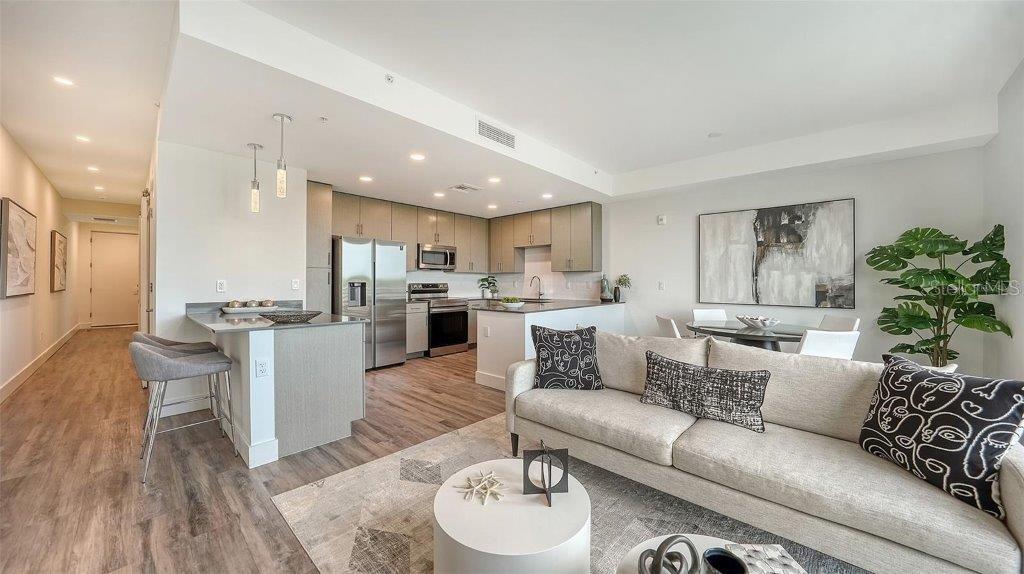 Image 5 of 44 For 1709 Tamiami Trail 502