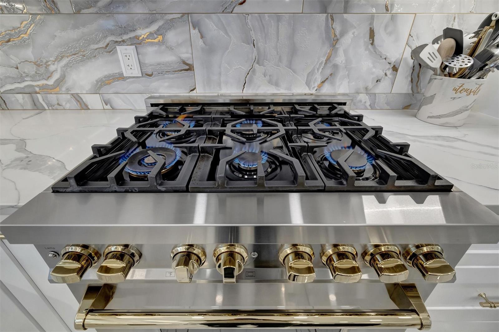 Image 11 of 60 For 7618 16th Court