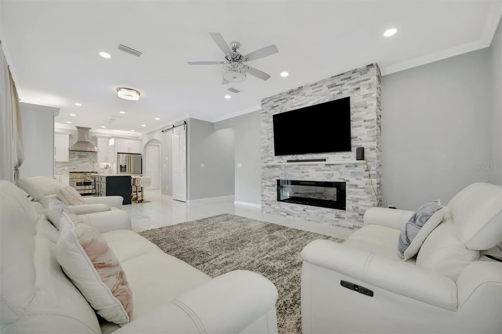 Image 18 of 60 For 7618 16th Court