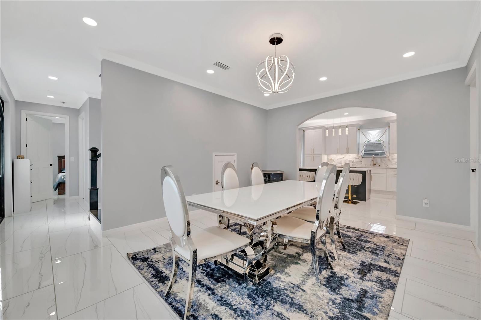 Image 5 of 60 For 7618 16th Court