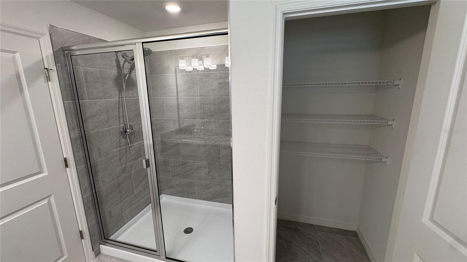 Image 16 of 34 For 3120 Canberra Place