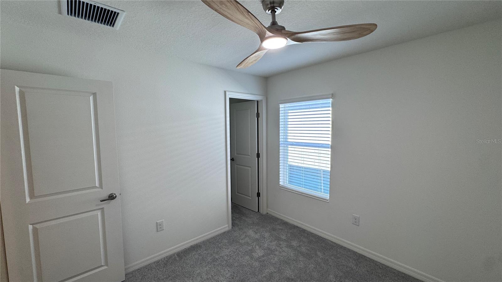 Image 19 of 34 For 3120 Canberra Place