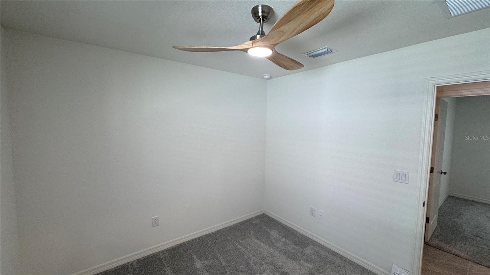 Image 21 of 34 For 3120 Canberra Place