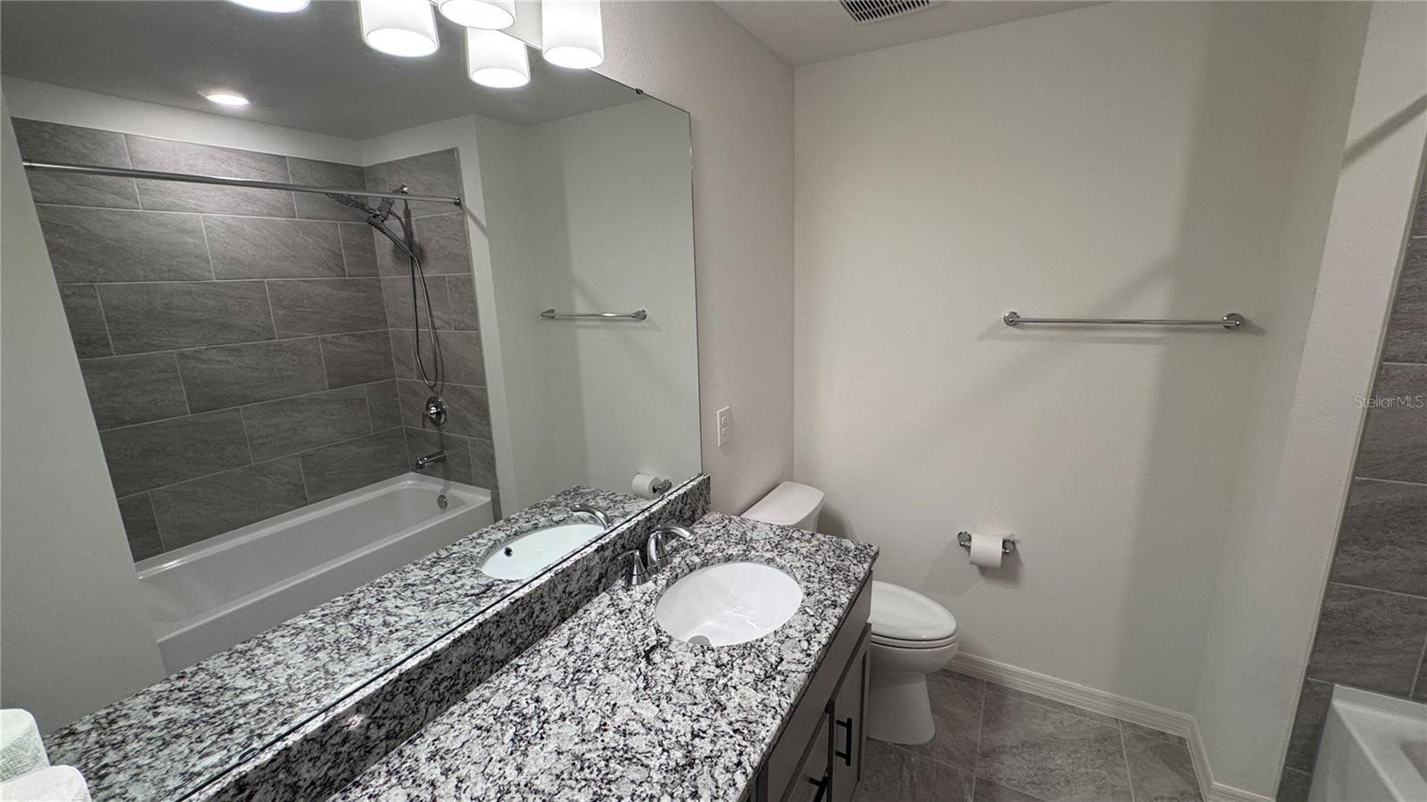 Image 23 of 34 For 3120 Canberra Place