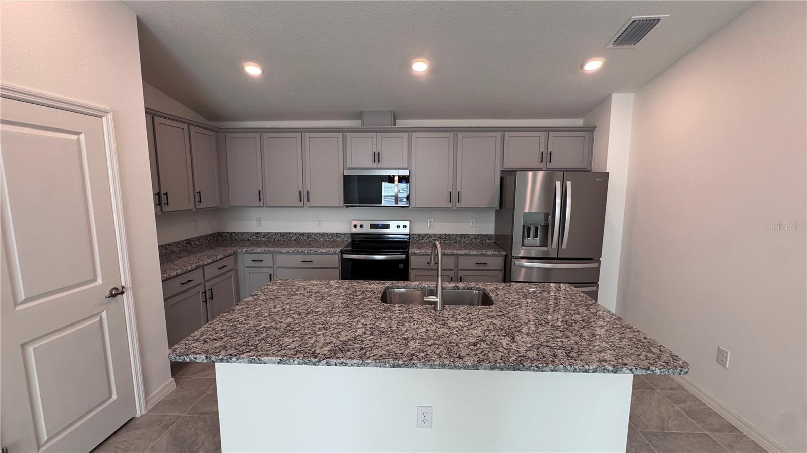 Image 8 of 34 For 3120 Canberra Place