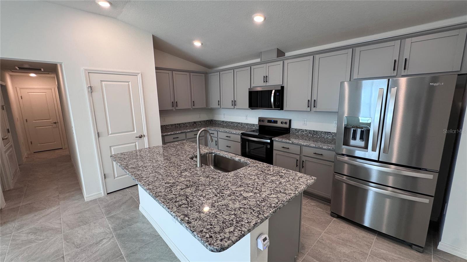 Image 9 of 34 For 3120 Canberra Place