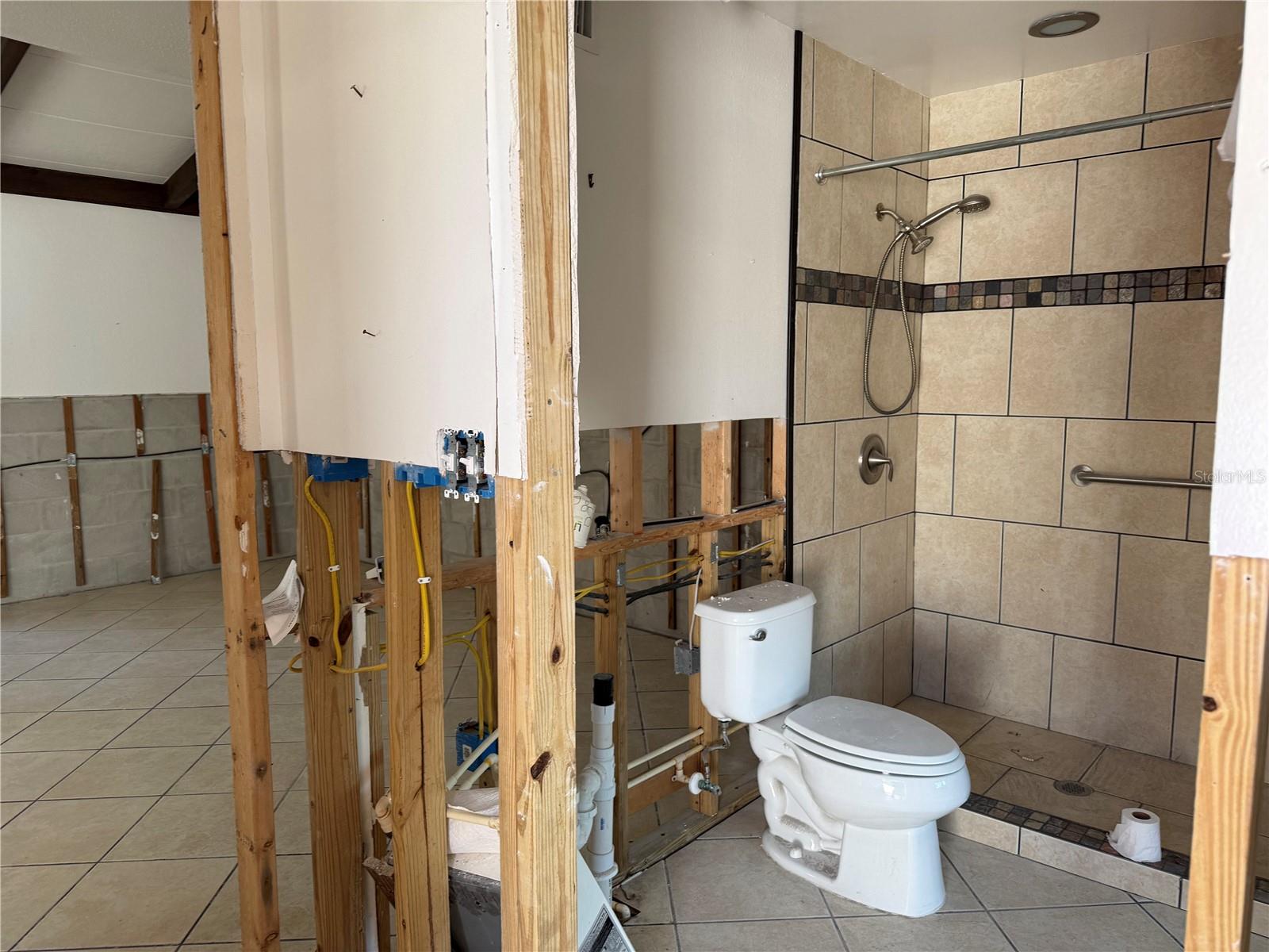 Listing photo id 26 for 2316 Canasta Drive