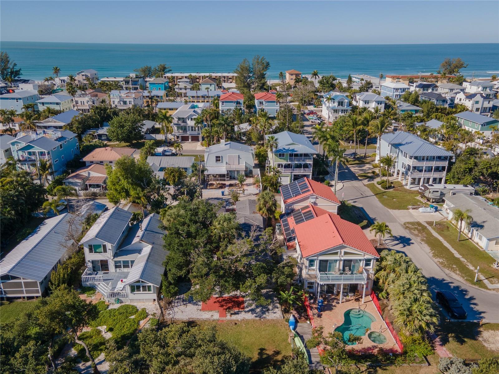 Listing photo id 5 for 2316 Canasta Drive