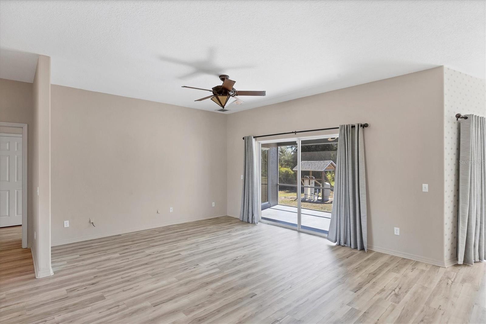 Image 14 of 50 For 24610 State Road 64 E