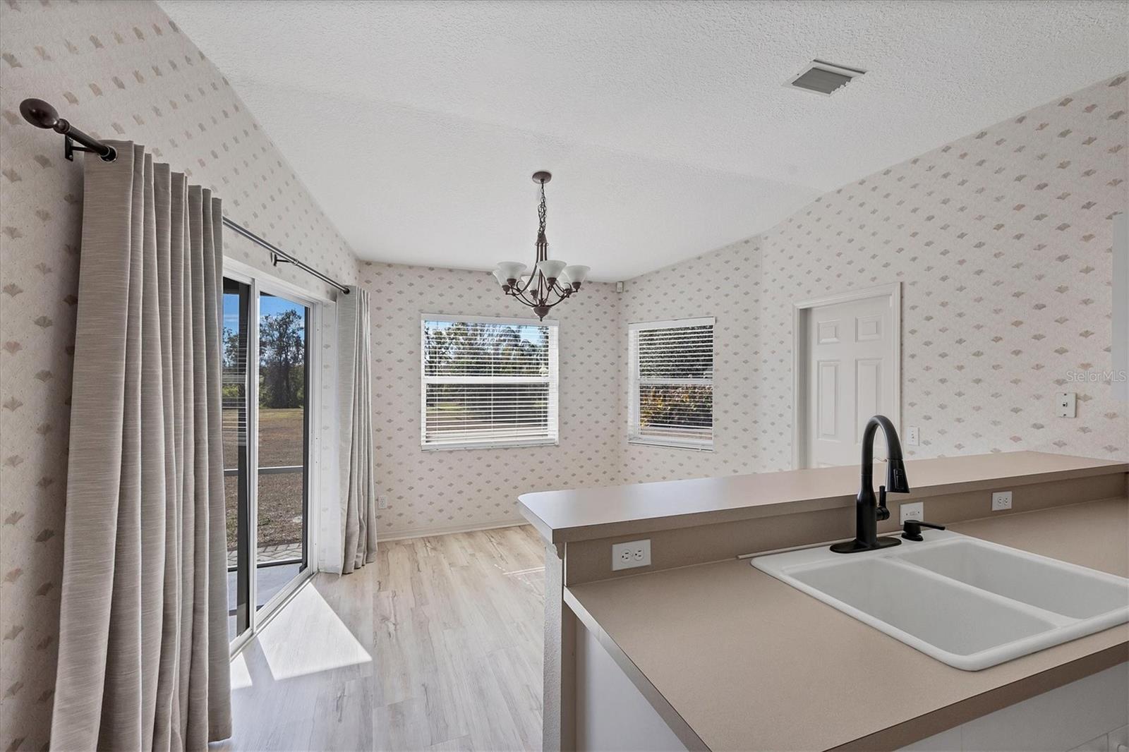 Image 24 of 50 For 24610 State Road 64 E