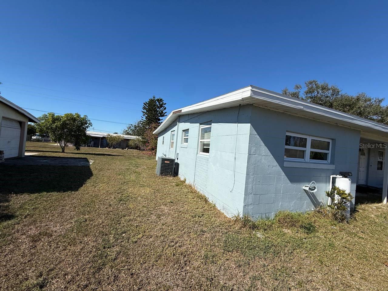 Image 4 of 22 For 3257 Crestwood Drive