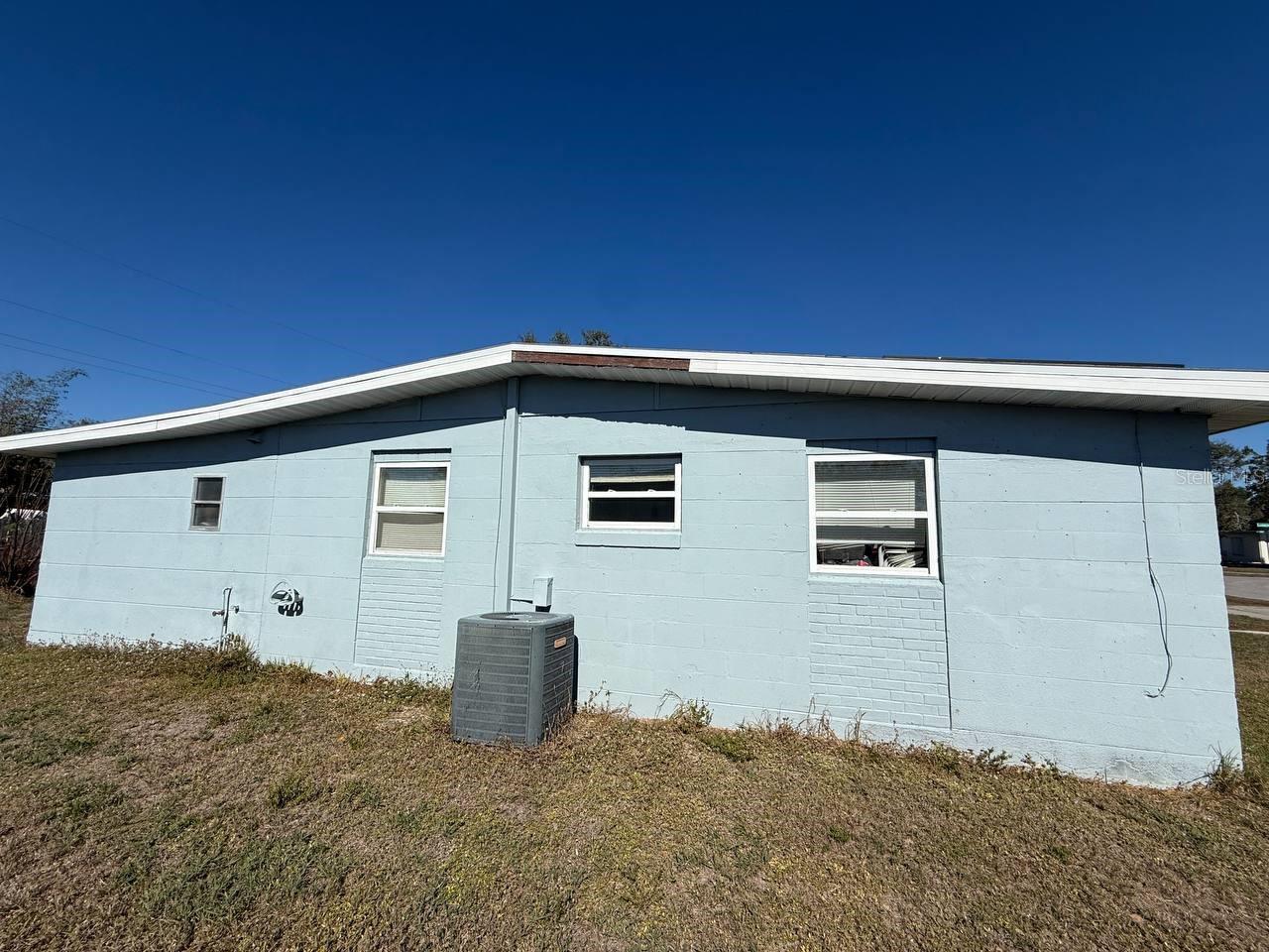 Image 5 of 22 For 3257 Crestwood Drive