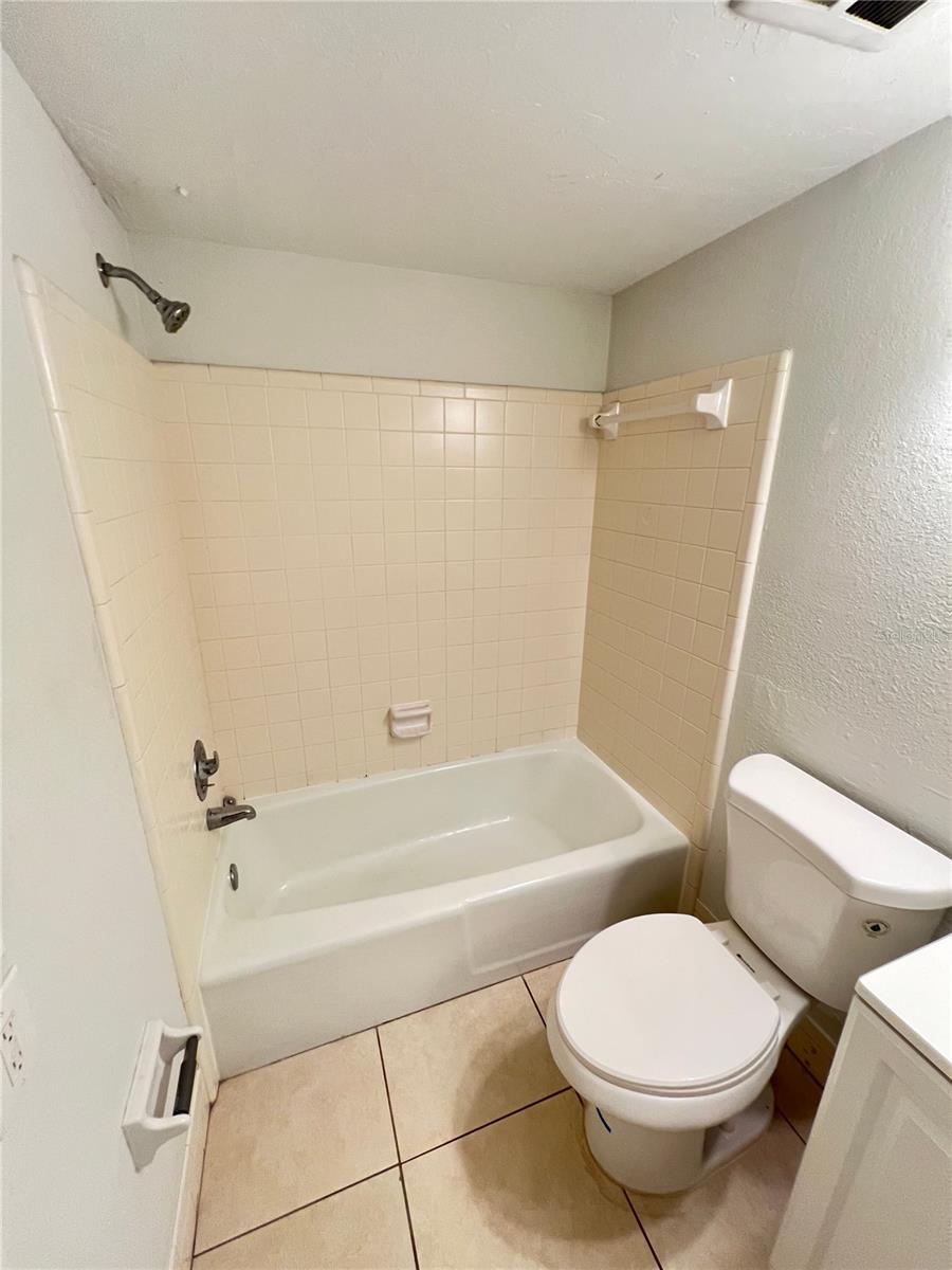 Image 4 of 10 For 2055 Arlington Street